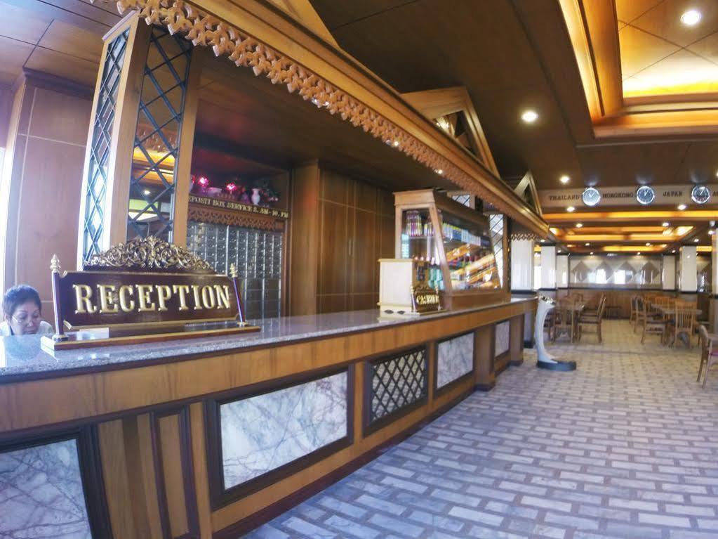 Oyo 523 Aa Pattaya Ville Exterior foto